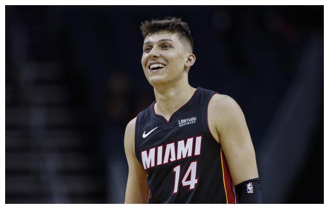 出强大的竞 出强大的竞