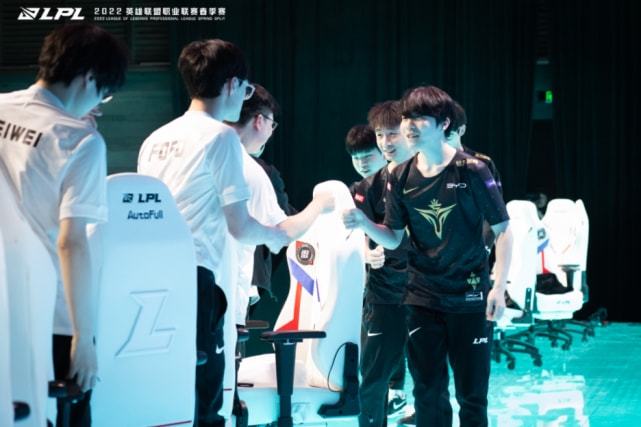 而是进入流 而是进入流